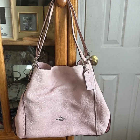 PRETTY IN PINK - Picture 2 of 2